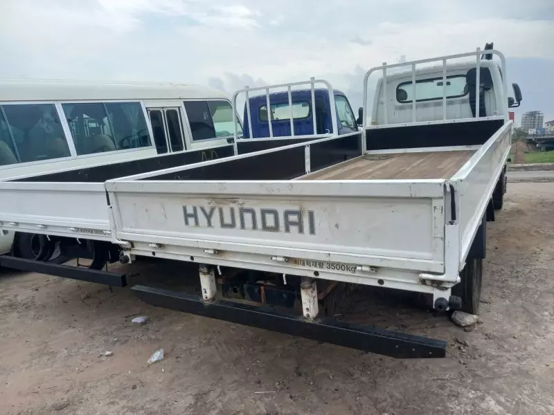 Hyundai Mighty   - 2004