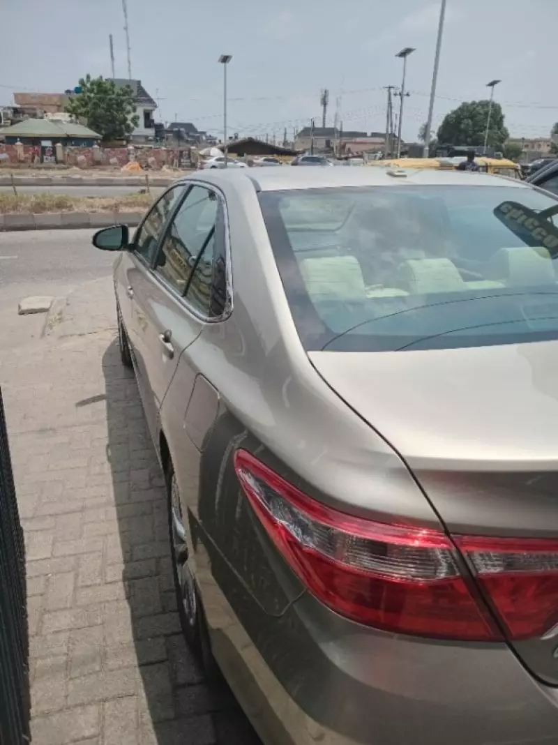 Toyota Camry   - 2015