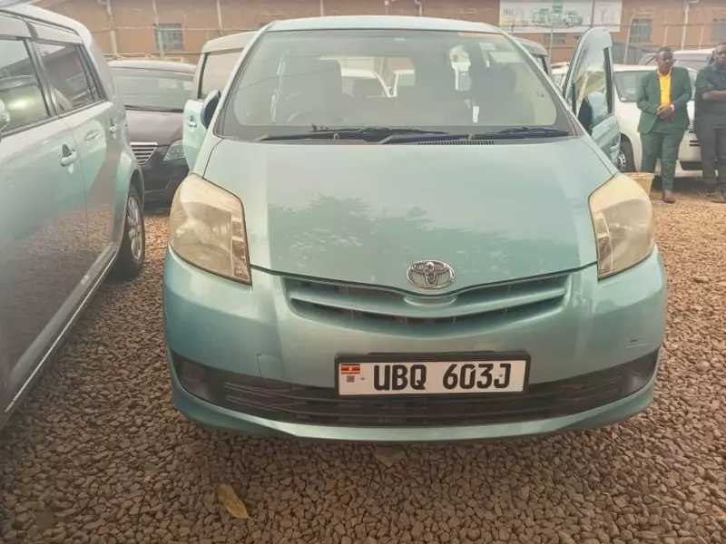 Toyota Passo Sette   - 2009