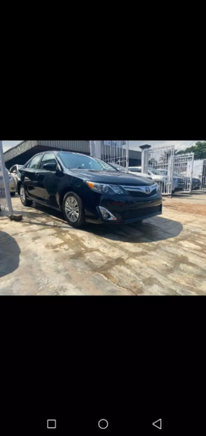Toyota Camry   - 2013