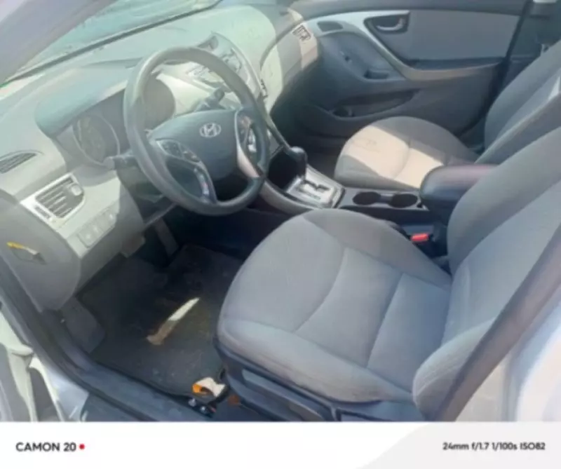Hyundai Elantra   - 2013
