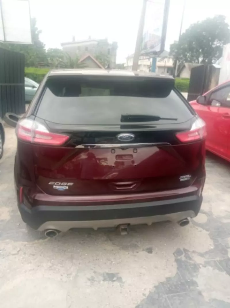 Ford Edge   - 2019