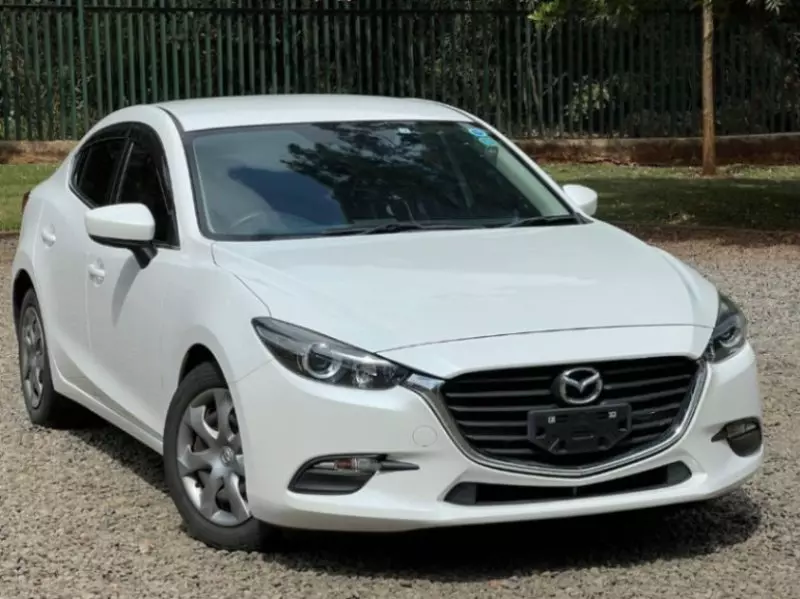 Mazda Axela    - 2017
