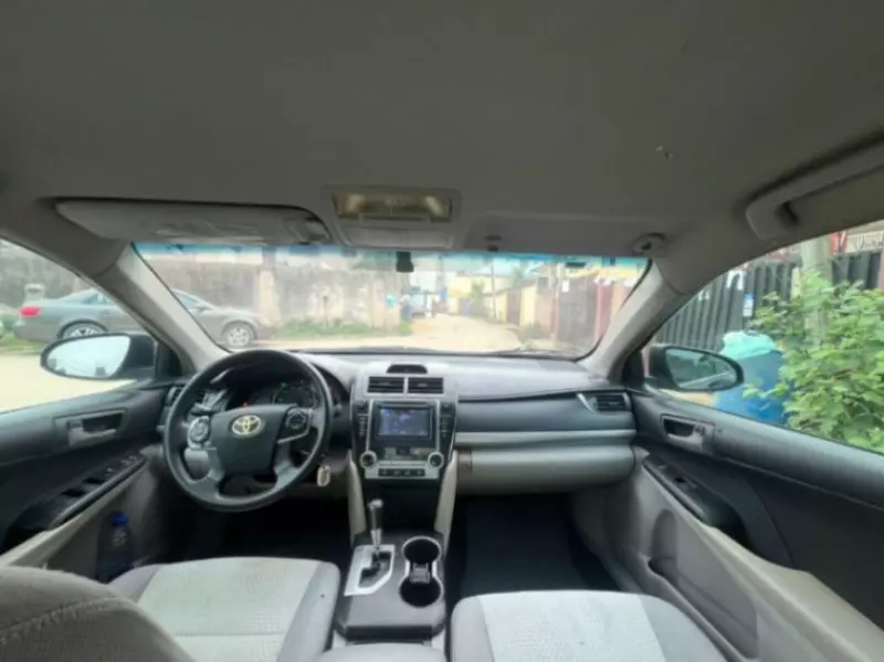 Toyota Camry   - 2014