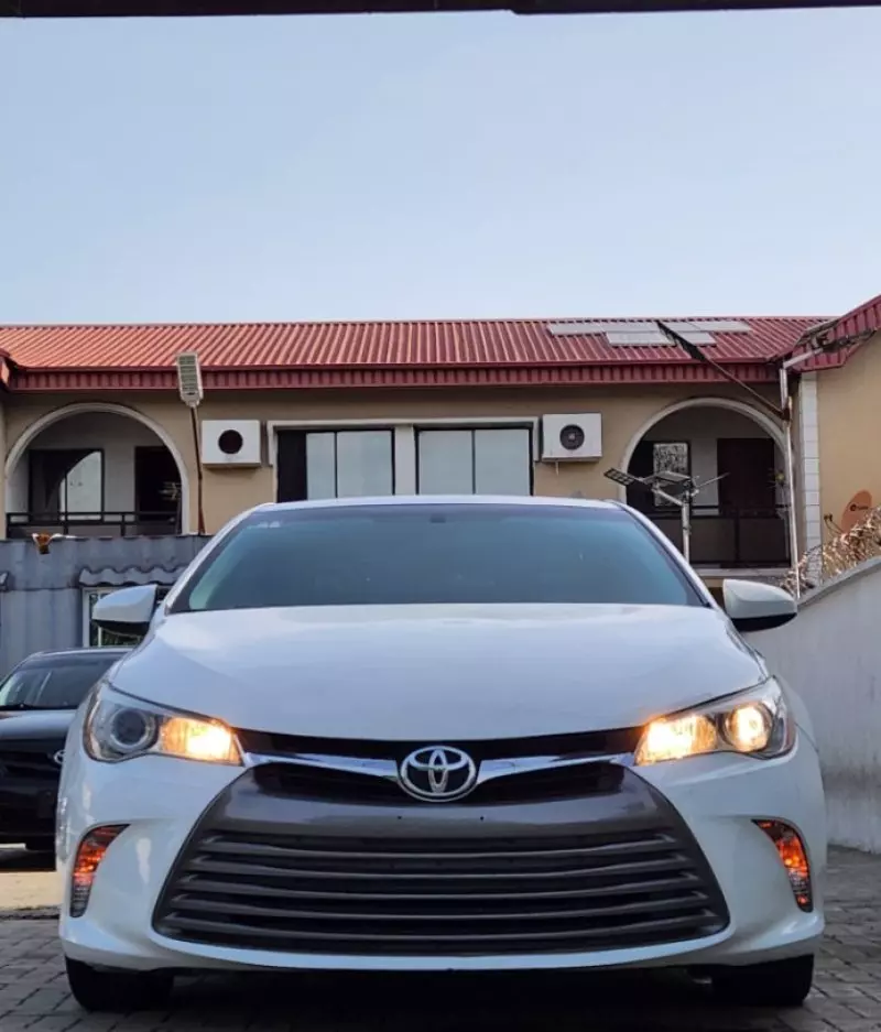 Toyota Camry   - 2015