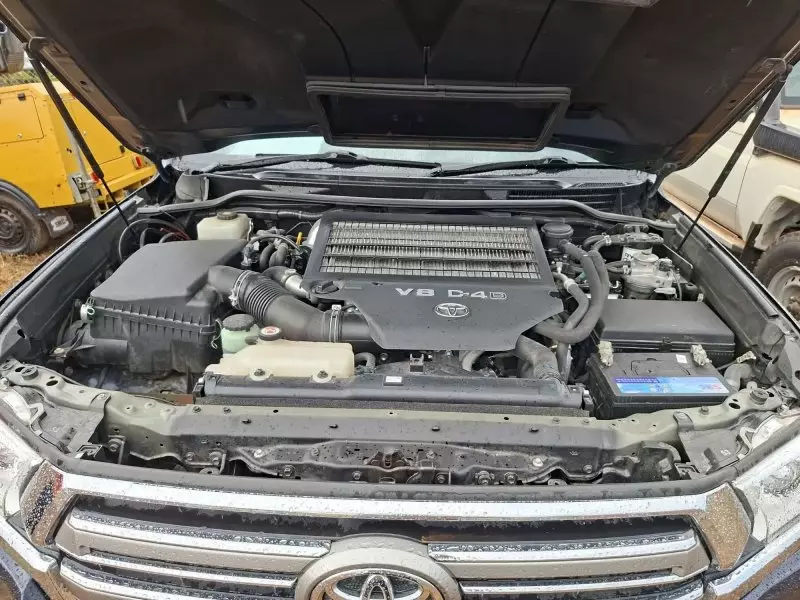 Toyota Landcruiser Vx V8    - 2019