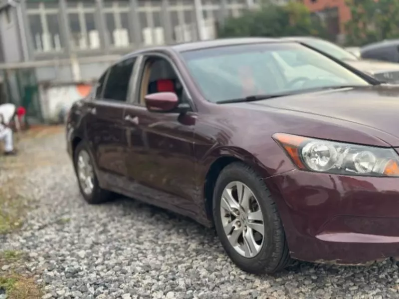 Honda Accord   - 2009