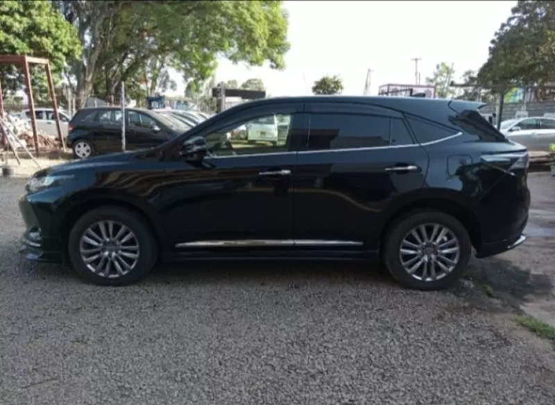 Toyota Harrier   - 2015