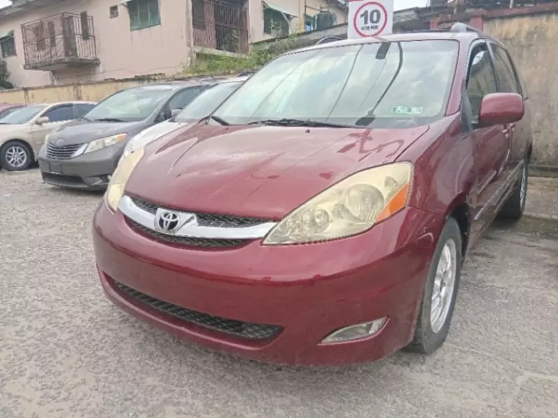 Toyota Sienna
