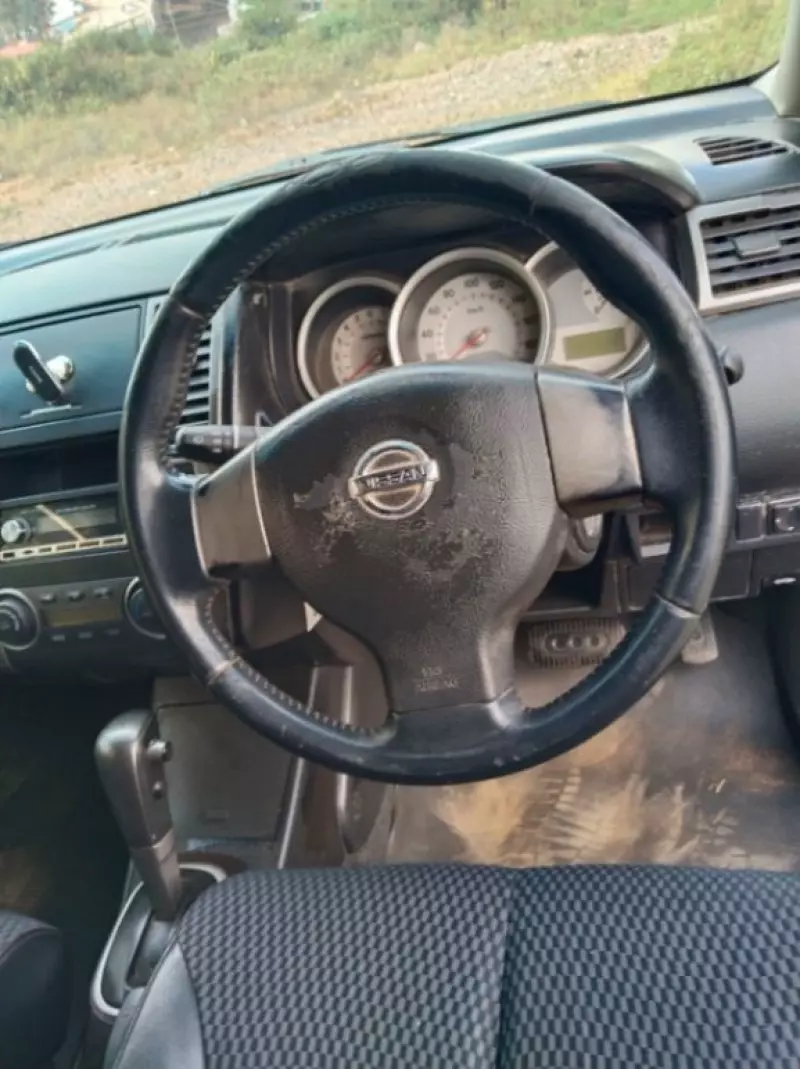 Nissan Tiida   - 2008