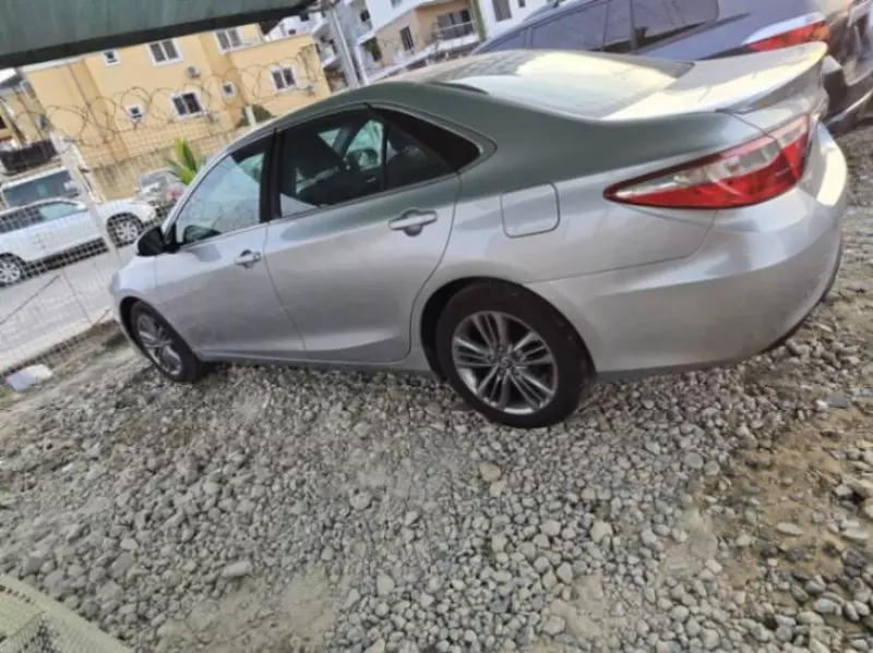 Toyota Camry   - 2016