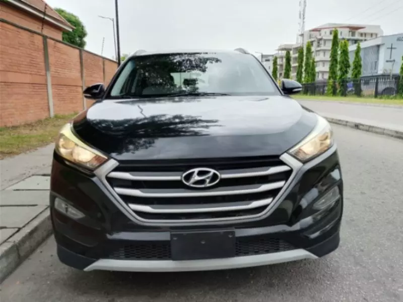 Hyundai Tucson   - 2017