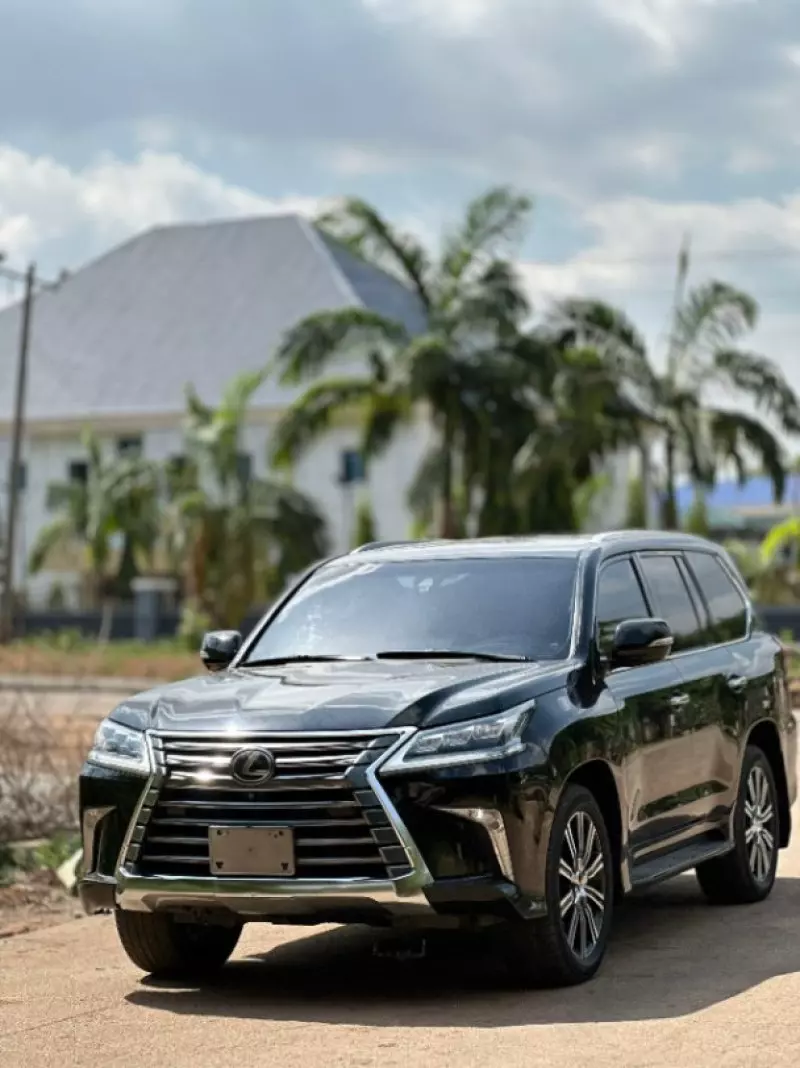 Lexus 570   - 2019