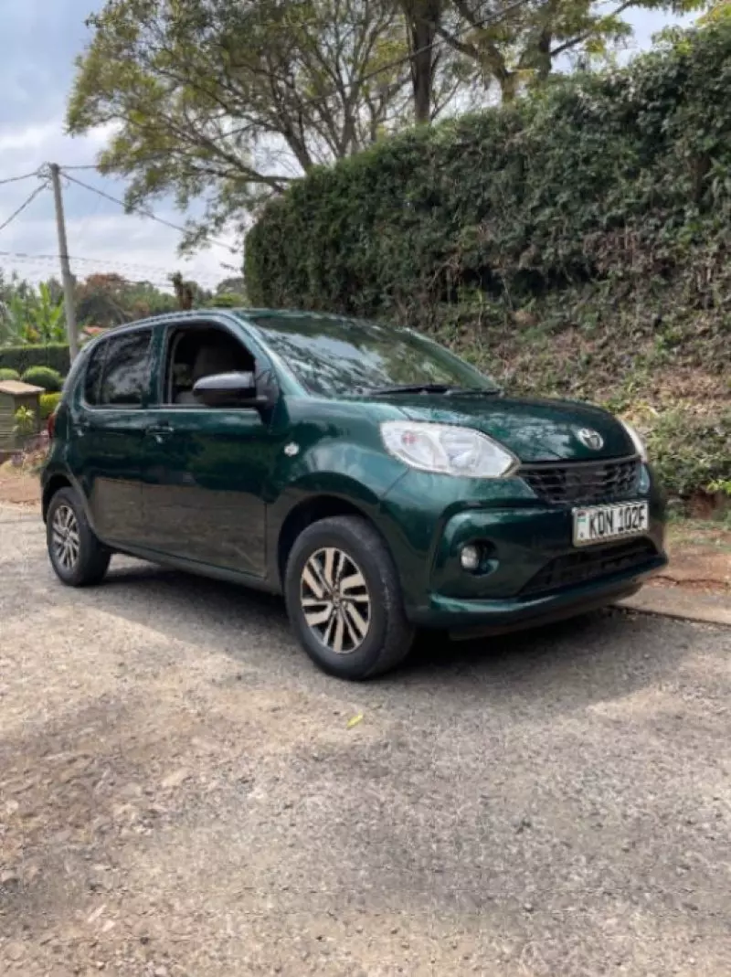 Toyota Passo   - 2016