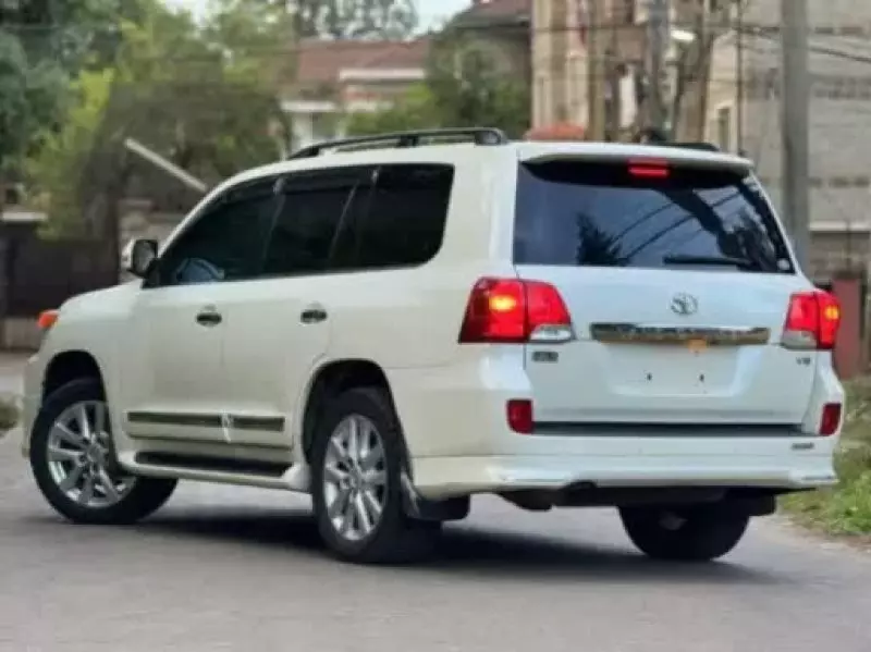 Toyota Landcruiser ZX