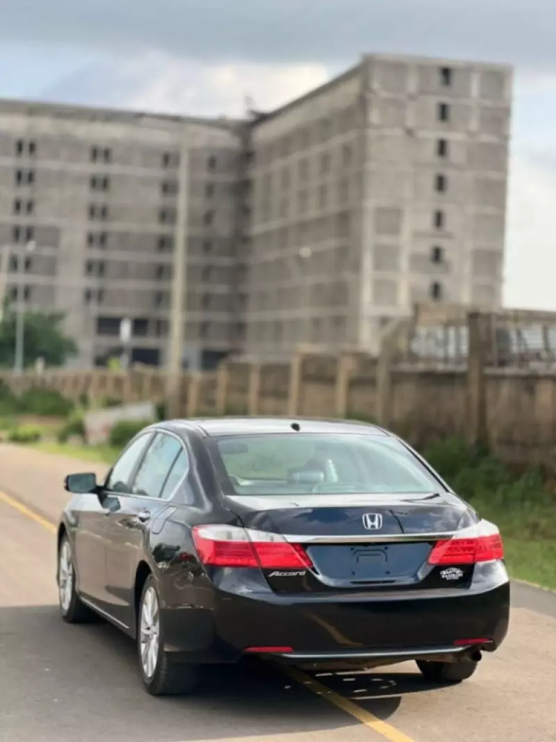 Honda Accord   - 2015