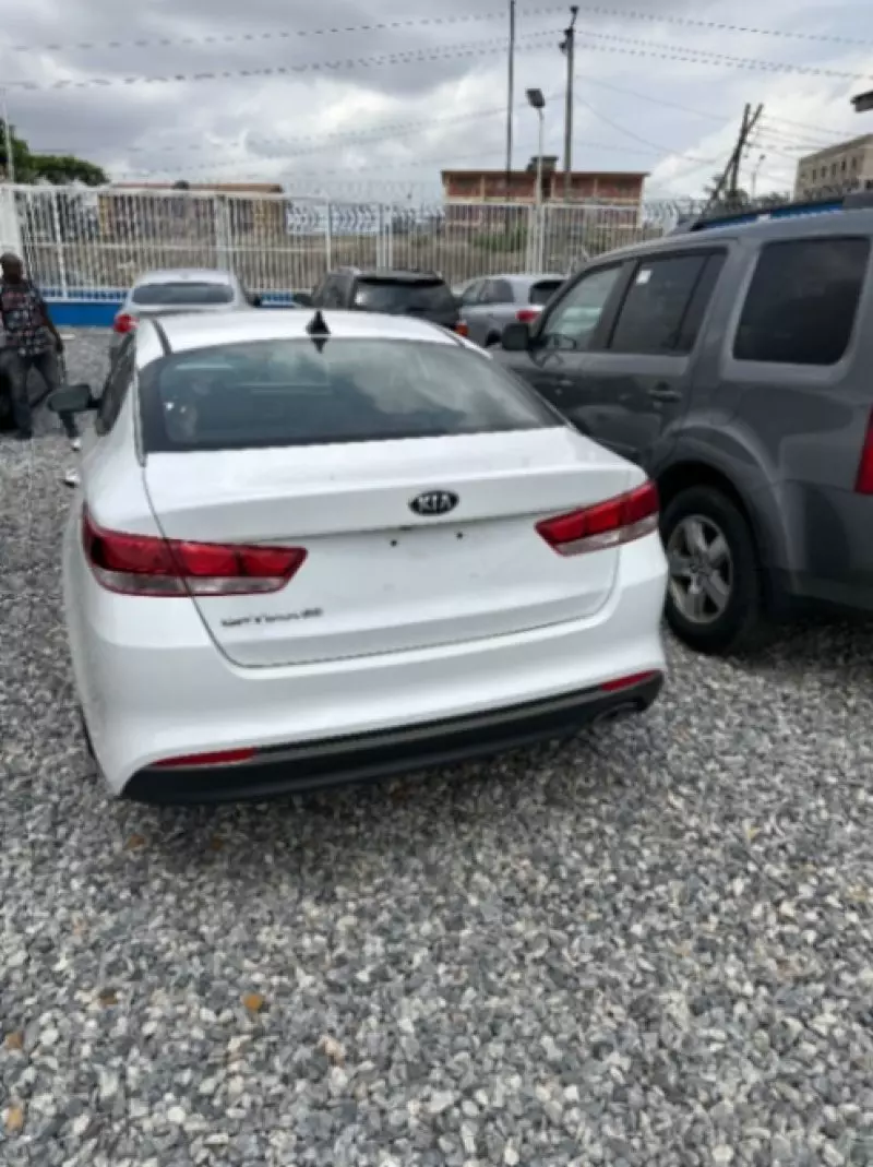 KIA Optima   - 2016