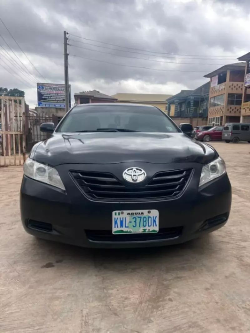 Toyota Camry   - 2007