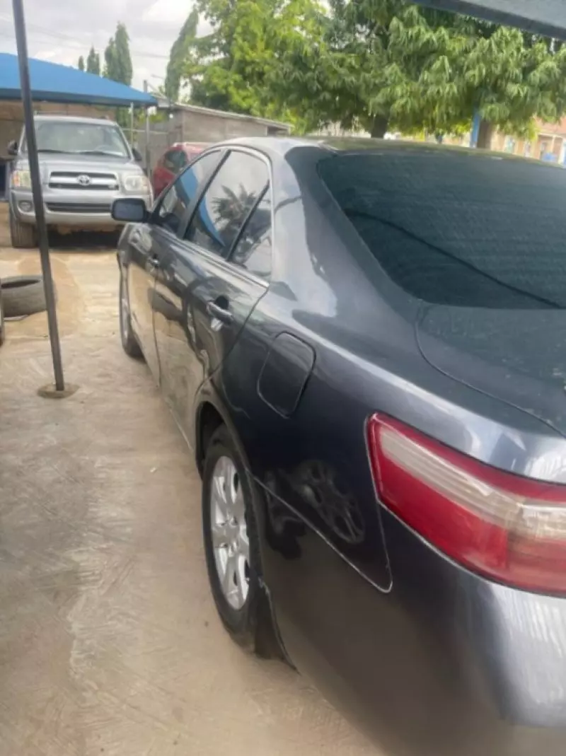 Toyota camry   - 2007
