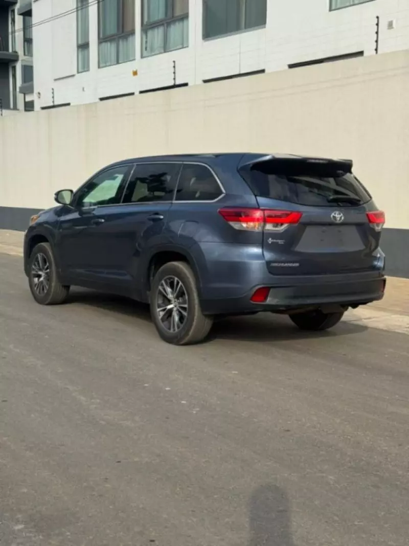 Toyota Highlander - 2009