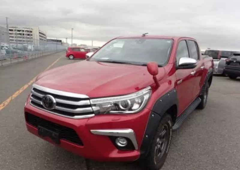 Toyota Hilux   - 2018