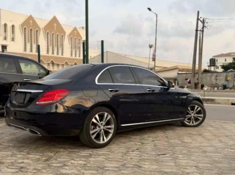 Mercedes-Benz C-Class   - 2016