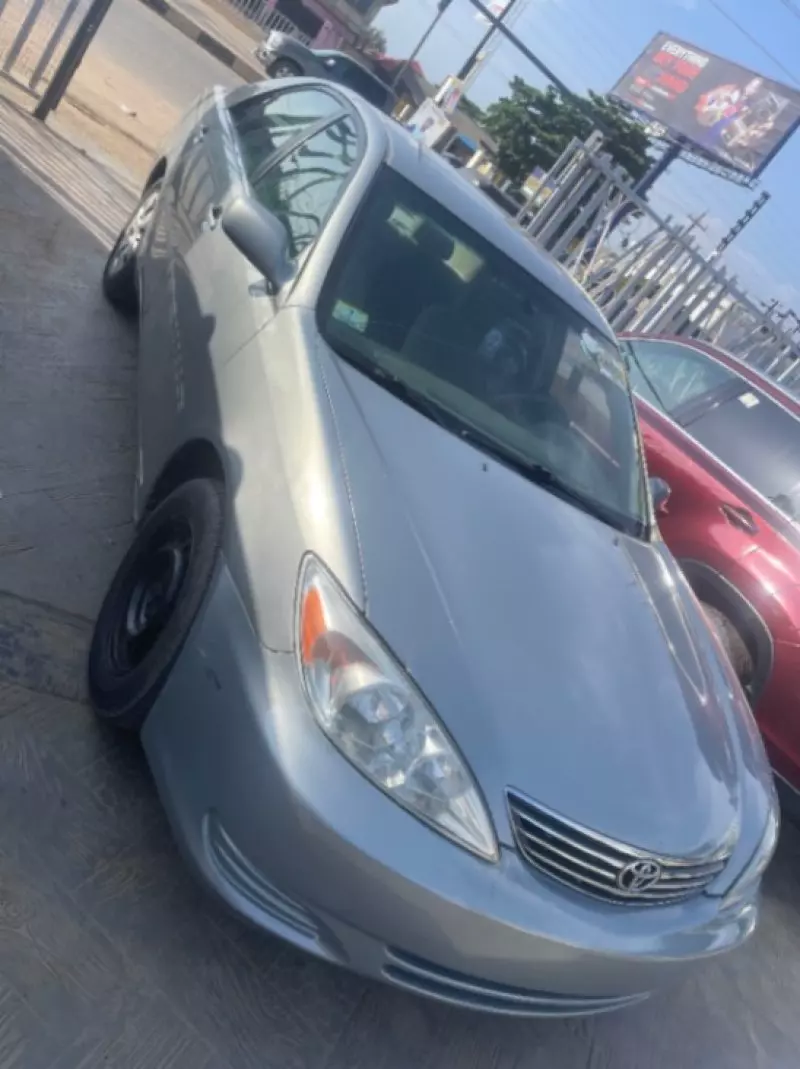 Toyota camry   - 2005