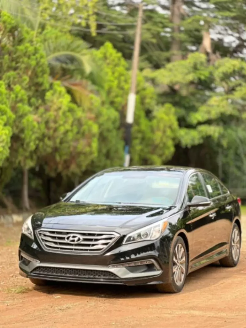 Hyundai Sonata   - 2015