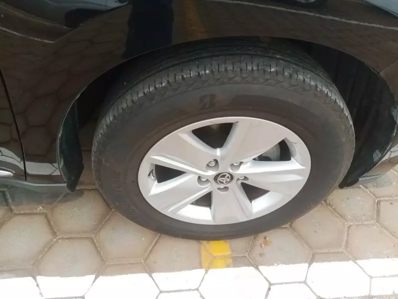 Toyota Harrier   - 2017
