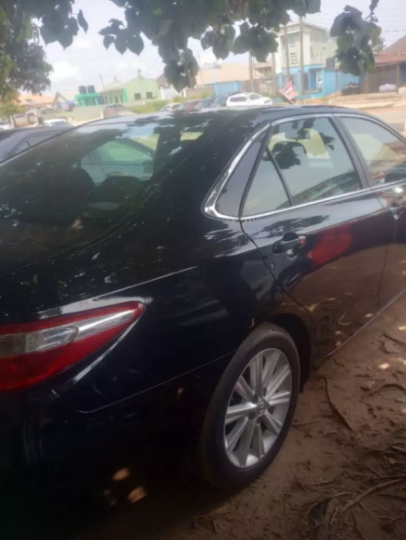 Toyota Camry   - 2015