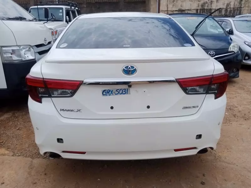 Toyota Mark X   - 2015