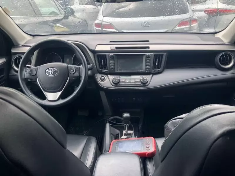 Toyota RAV 4   - 2016