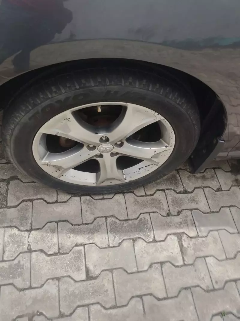 Toyota Venza   - 2011