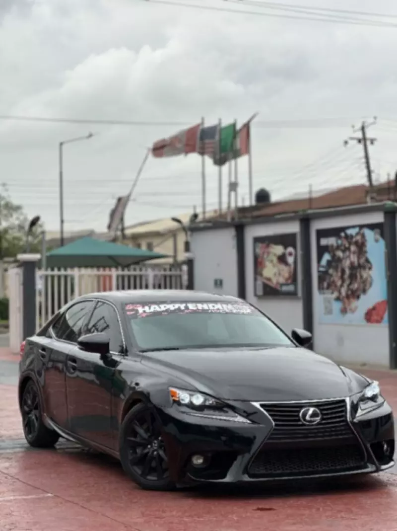 Lexus IS 200   - 2016