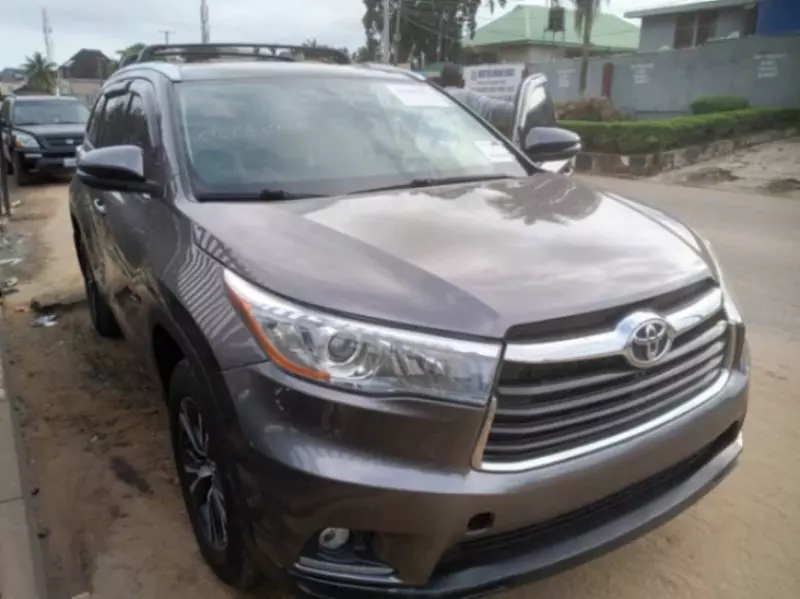 Toyota Highlander - 2016