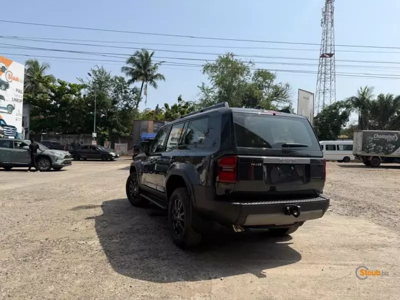 Toyota Landcruiser Prado   - 2025