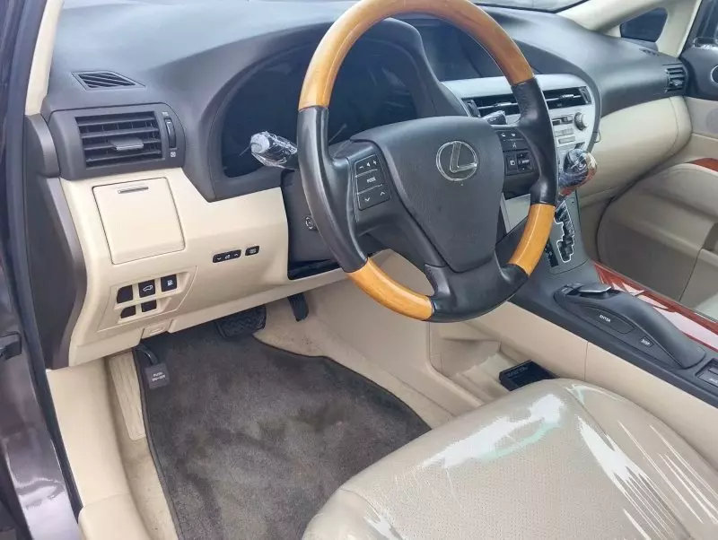 Lexus RX 350   - 2010