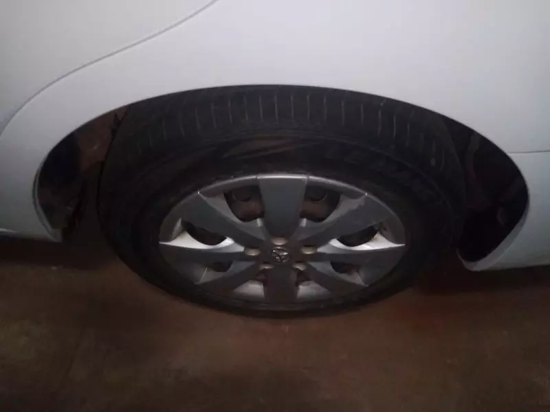 Toyota Premio    - 2010