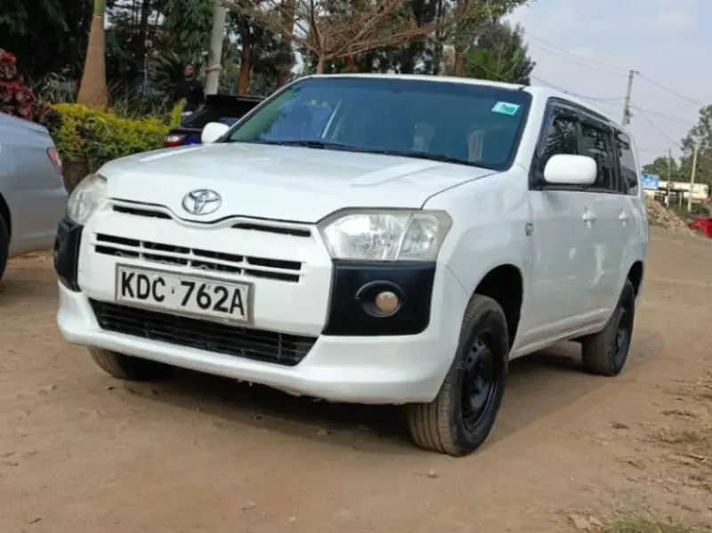 Toyota Succeed    - 2015