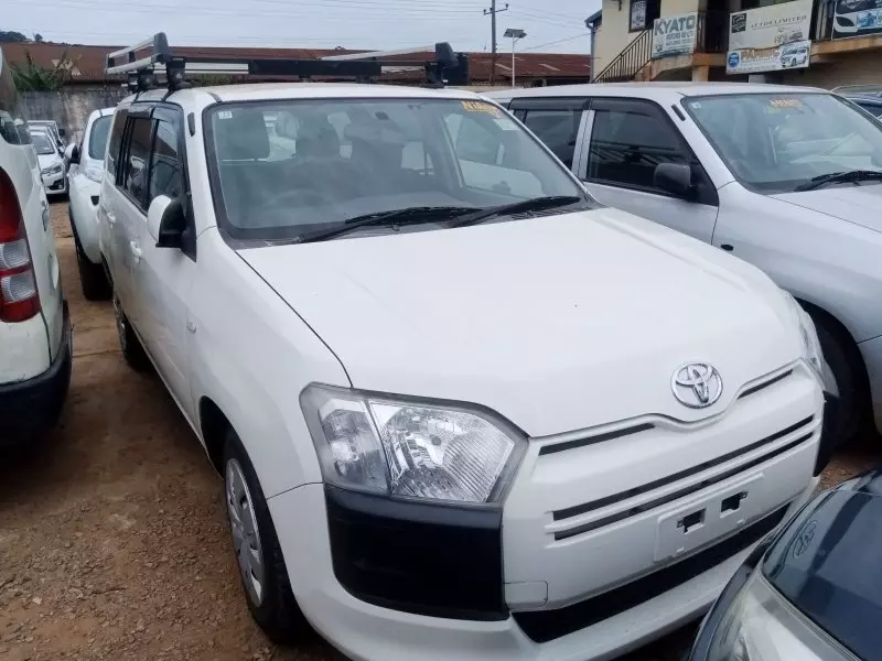 Toyota Probox    - 2015