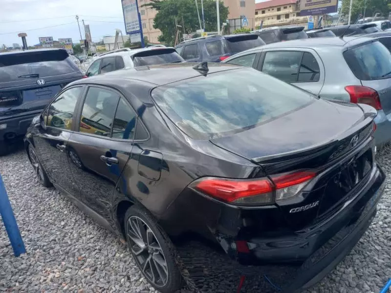 Toyota Camry   - 2020