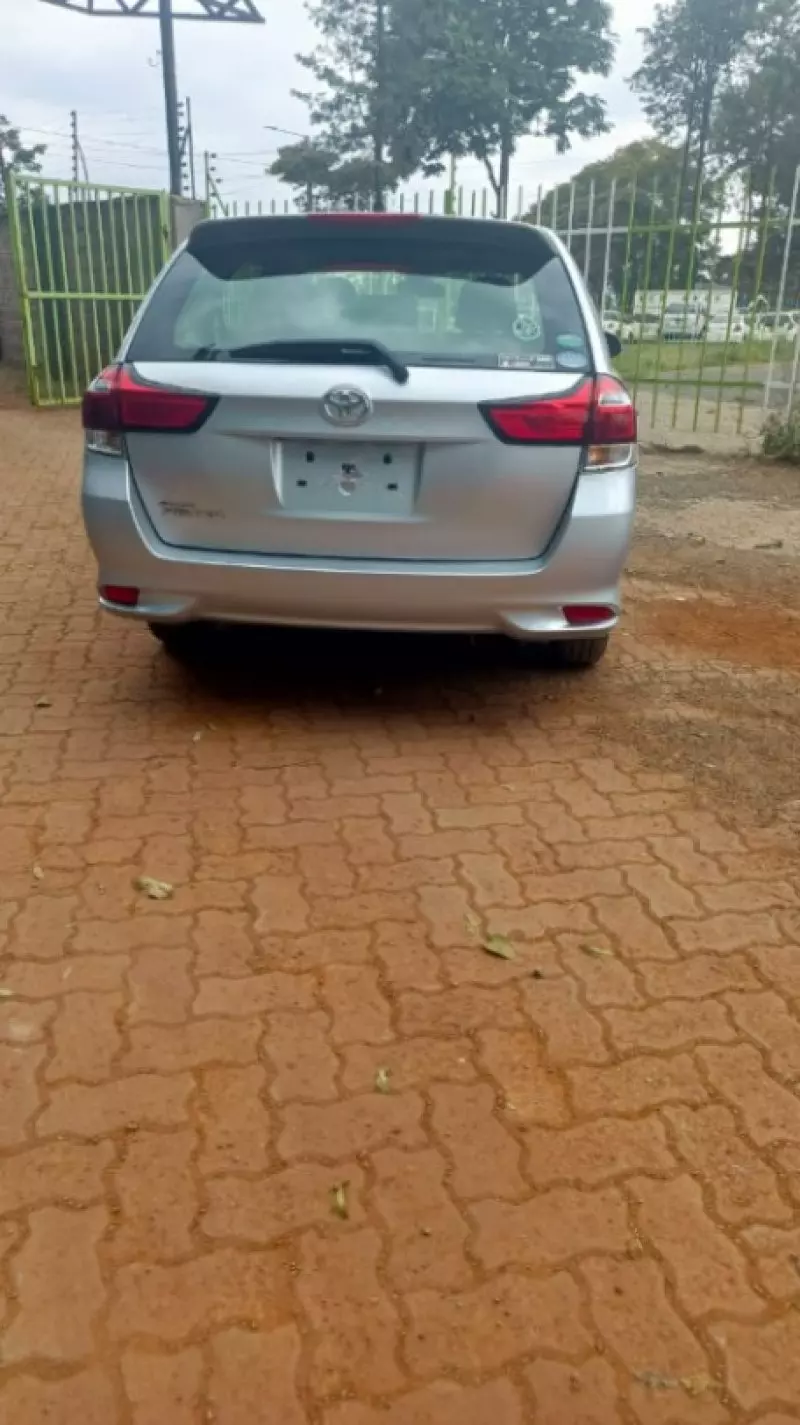 Toyota Fielder    - 2019