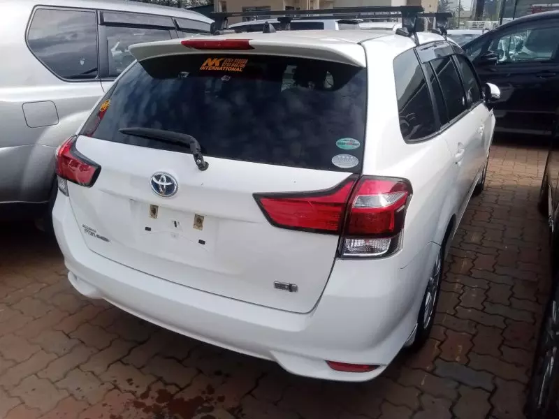 Toyota Fielder hybrid    - 2015