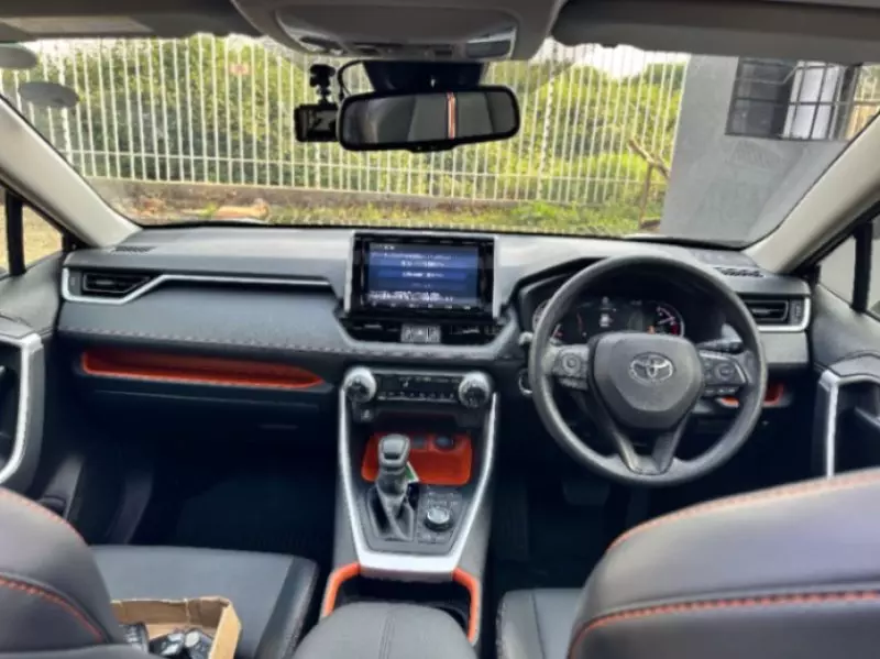 Toyota RAV4   - 2014