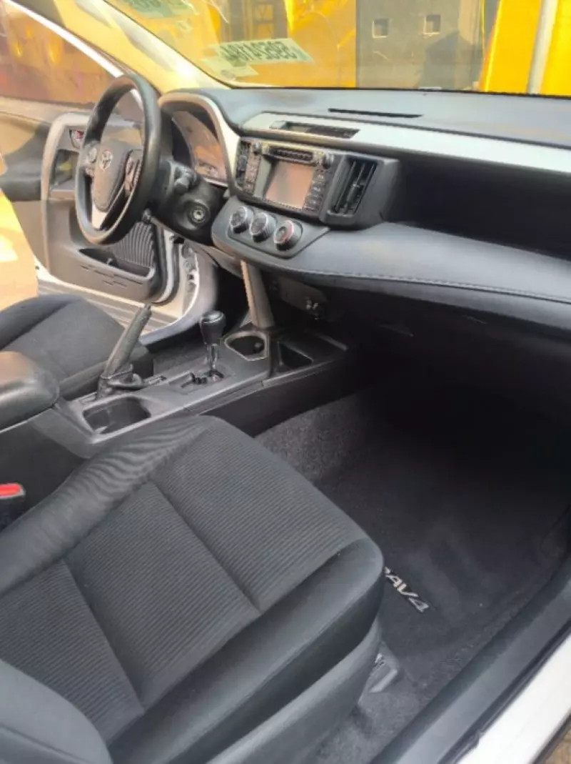 Toyota RAV4   - 2017