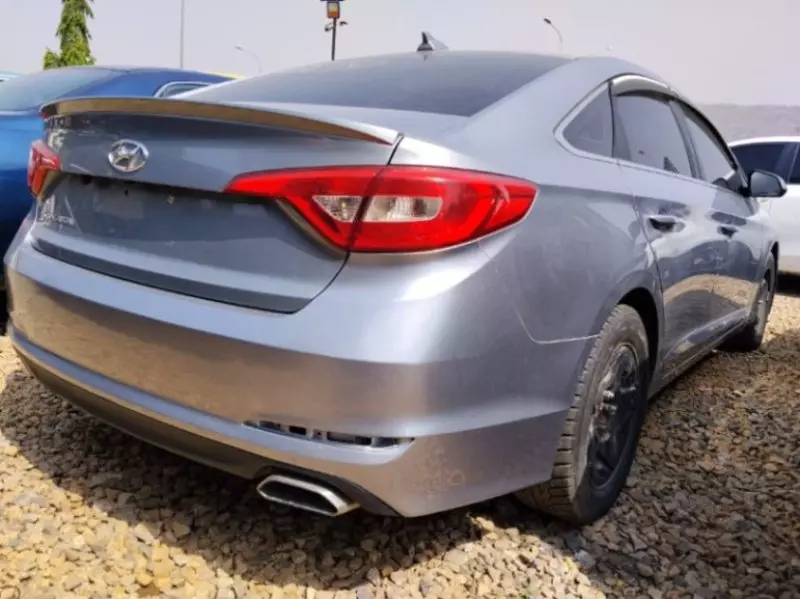 Hyundai Sonata   - 2015