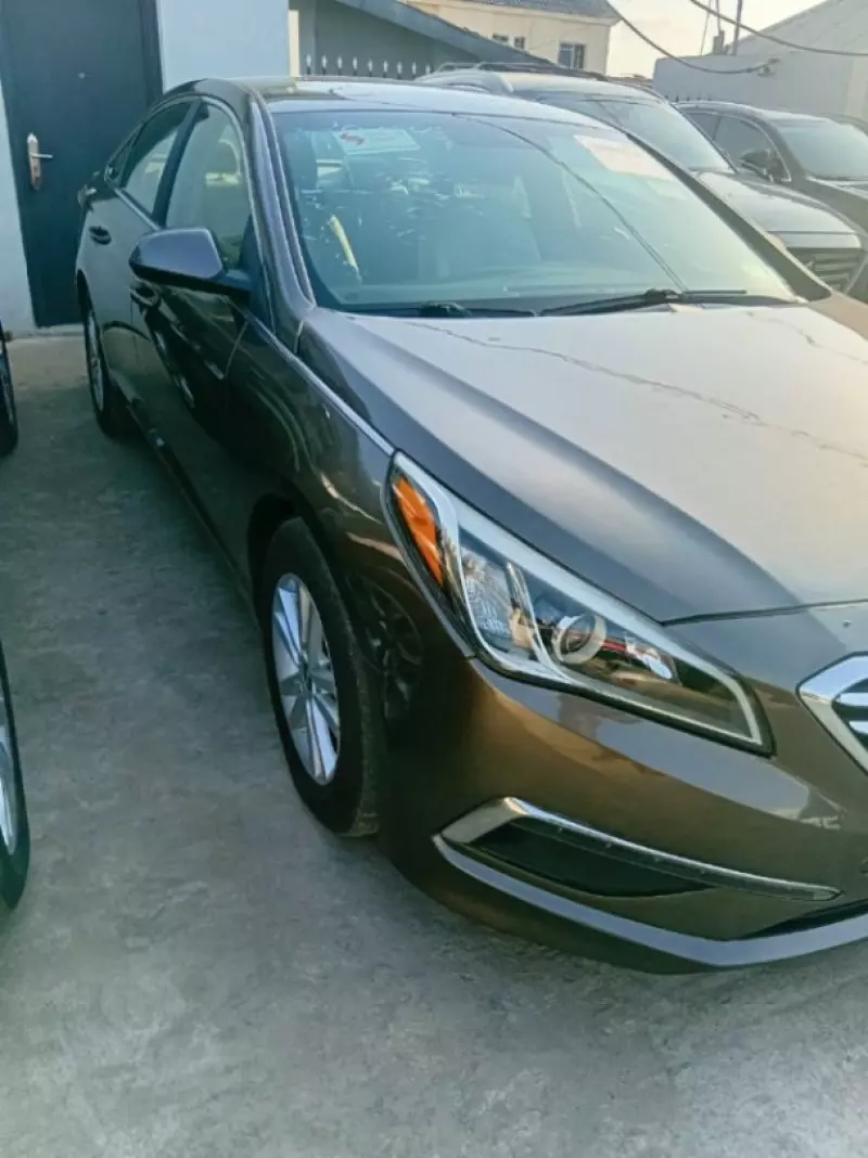 Hyundai Sonata - 2015