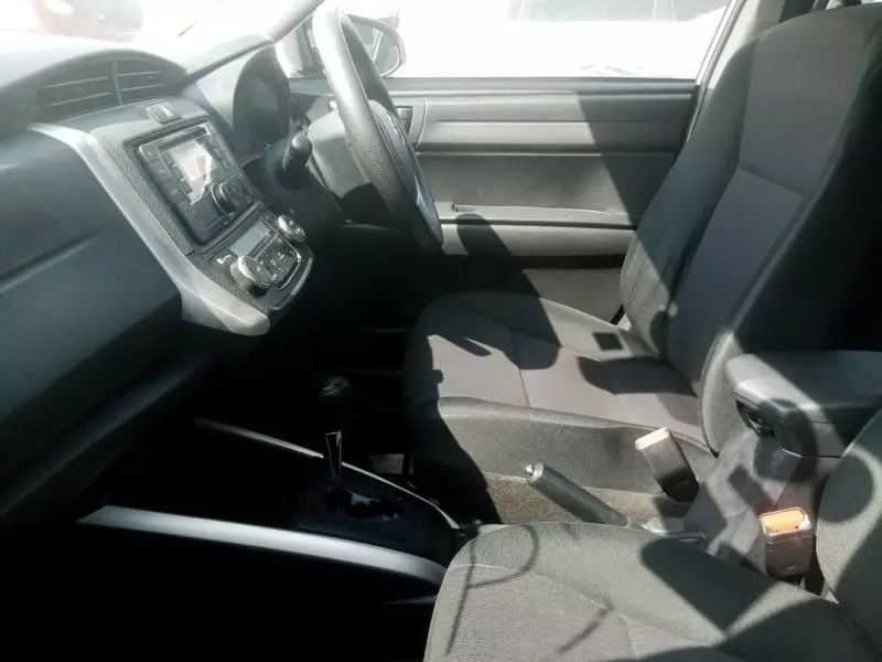 Toyota Fielder hybrid    - 2015