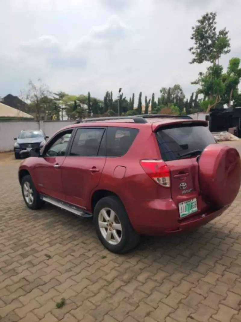 Toyota RAV 4