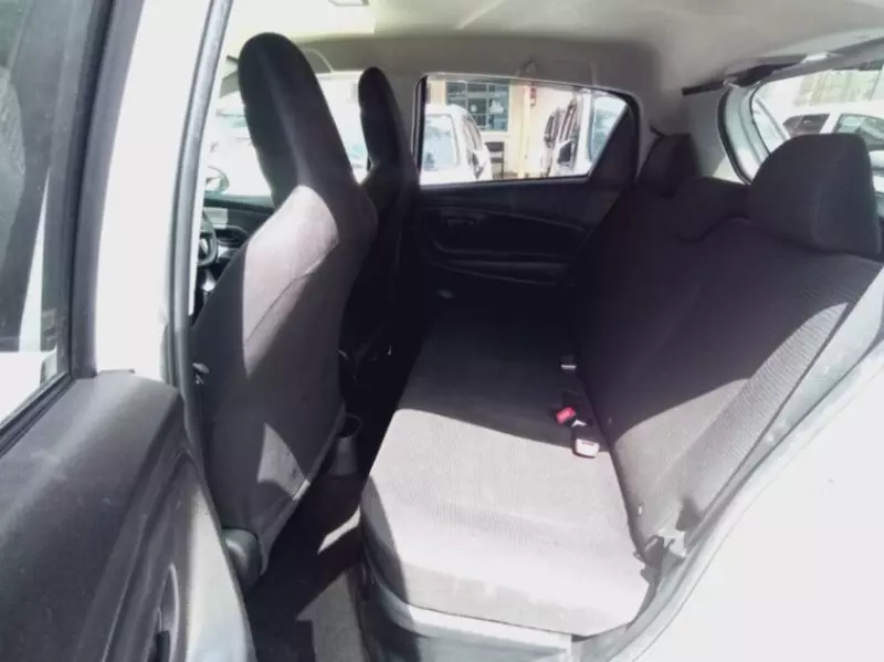 Toyota Vitz   - 2018